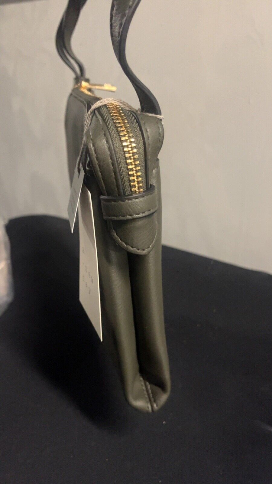 A New Day Women's Small Green Crossbody Bag Purse Vegan Magnetic Closure - NWT