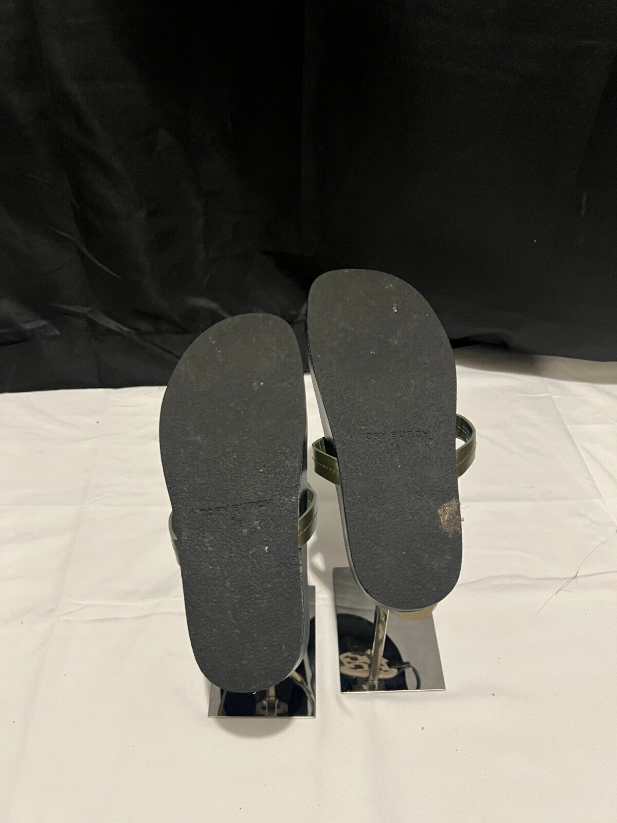 Tory Burch Sandals Size 5.5- Very Gently Used - FREE SHIPPING