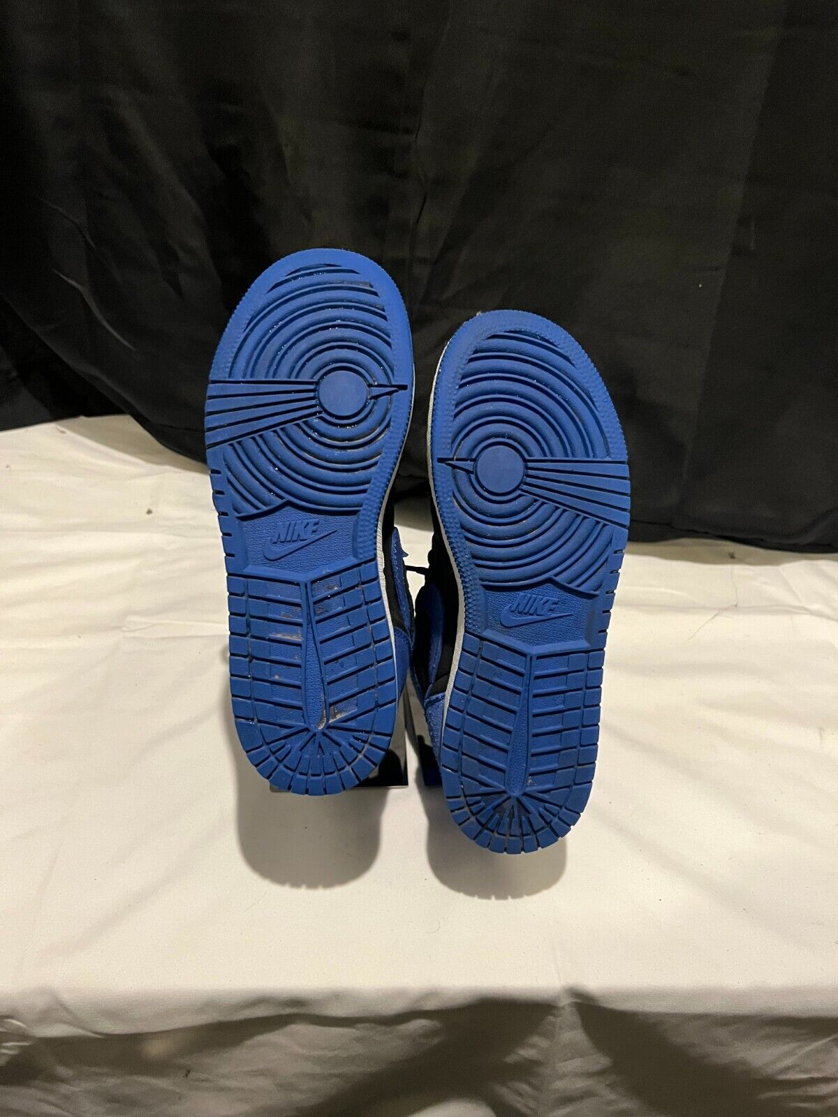 Air Jordans Youth 5.5 - Very Gently Used - FREE SHIPPING