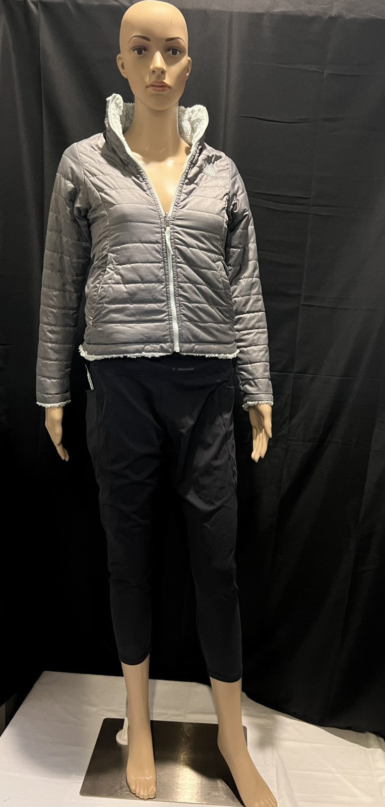 The North Face youth jacket - Size 10 - GENTLY USED - FREE SHIPPING!