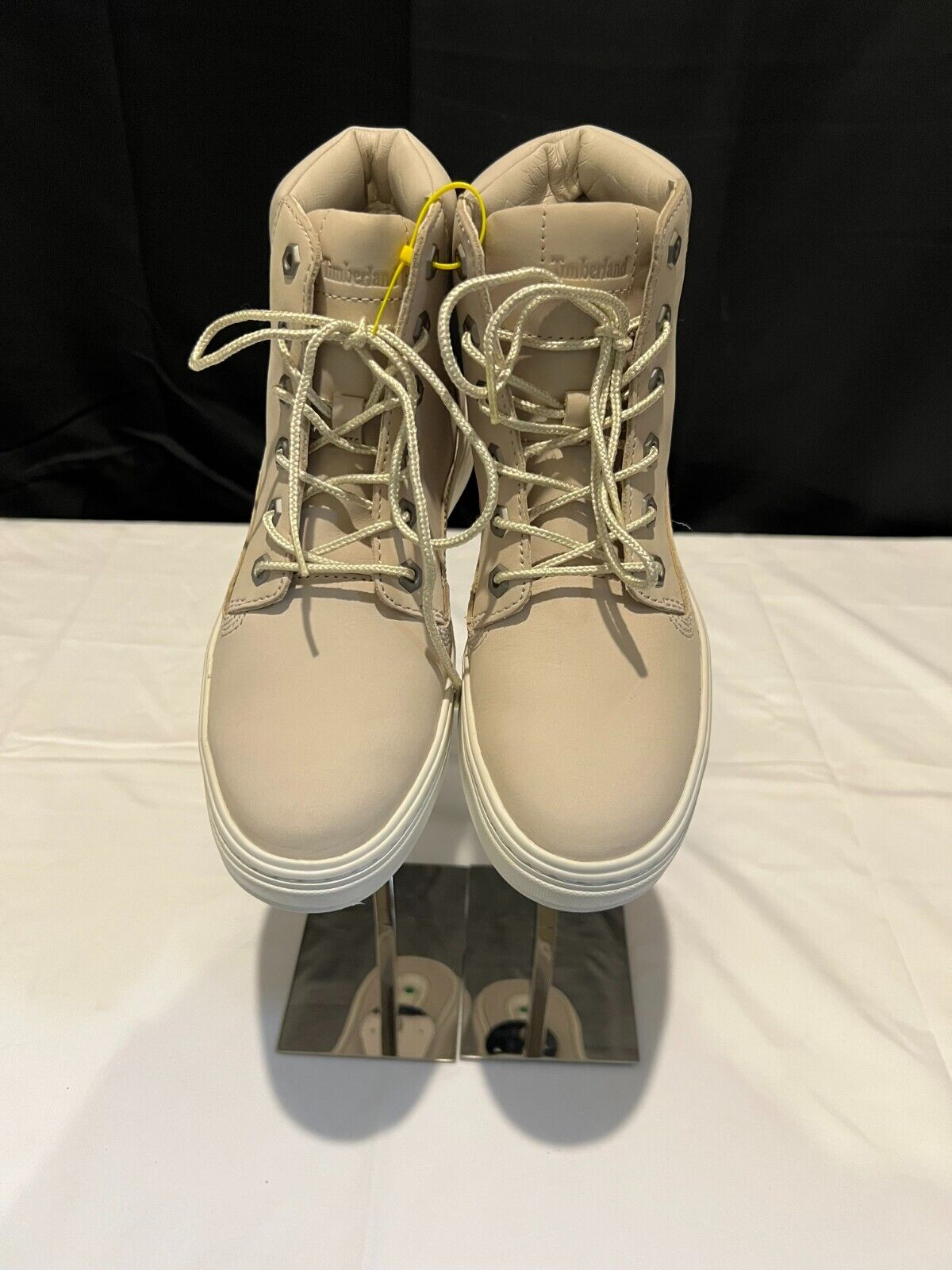 Timberland Boots Size 6 - NEW WITH BOX - FREE SHIPPING!