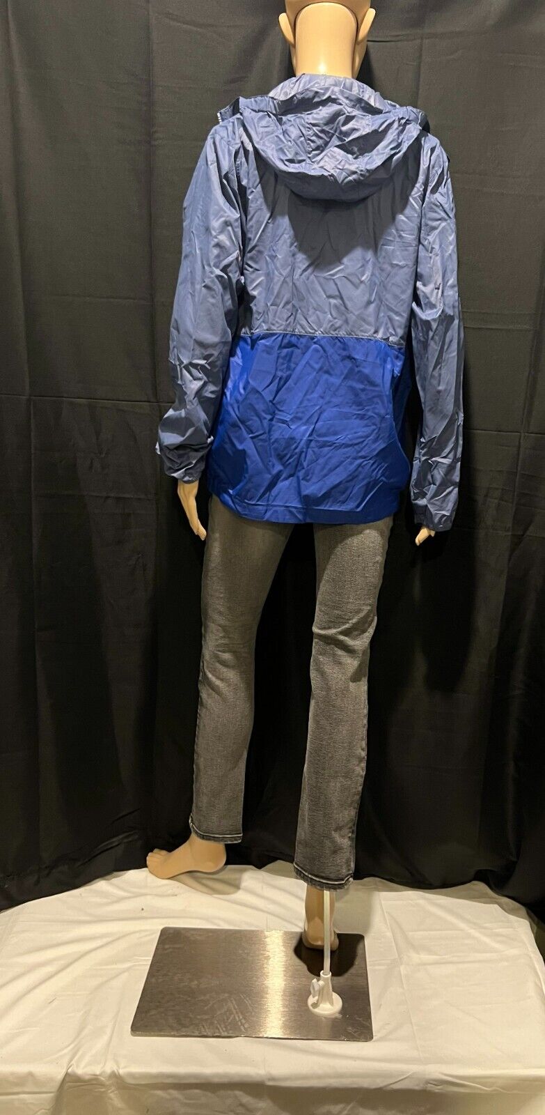 Woman's Northface Jacket XL (20)- Very Gently Used - FREE SHIPPING