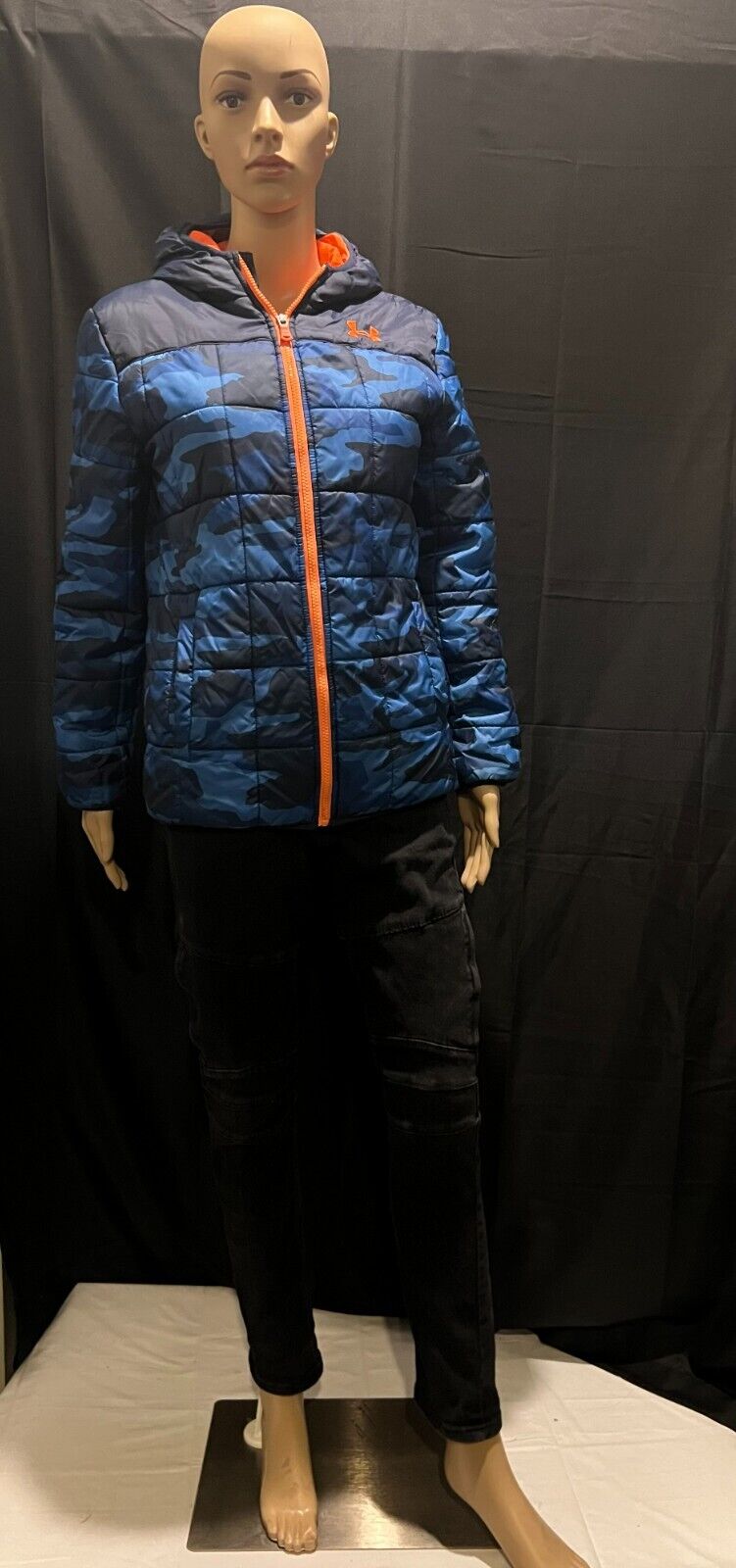 Under Armor Jacket Youth 10- GENTLY USED - FREE SHIPPING!