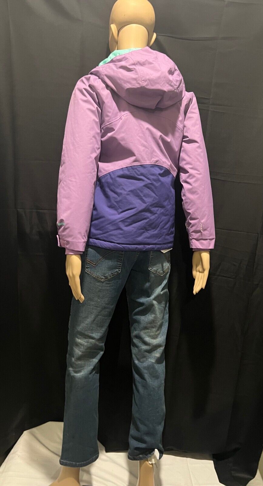 The North Face Jacket Youth 10 - GENTLY USED - FREE SHIPPING!