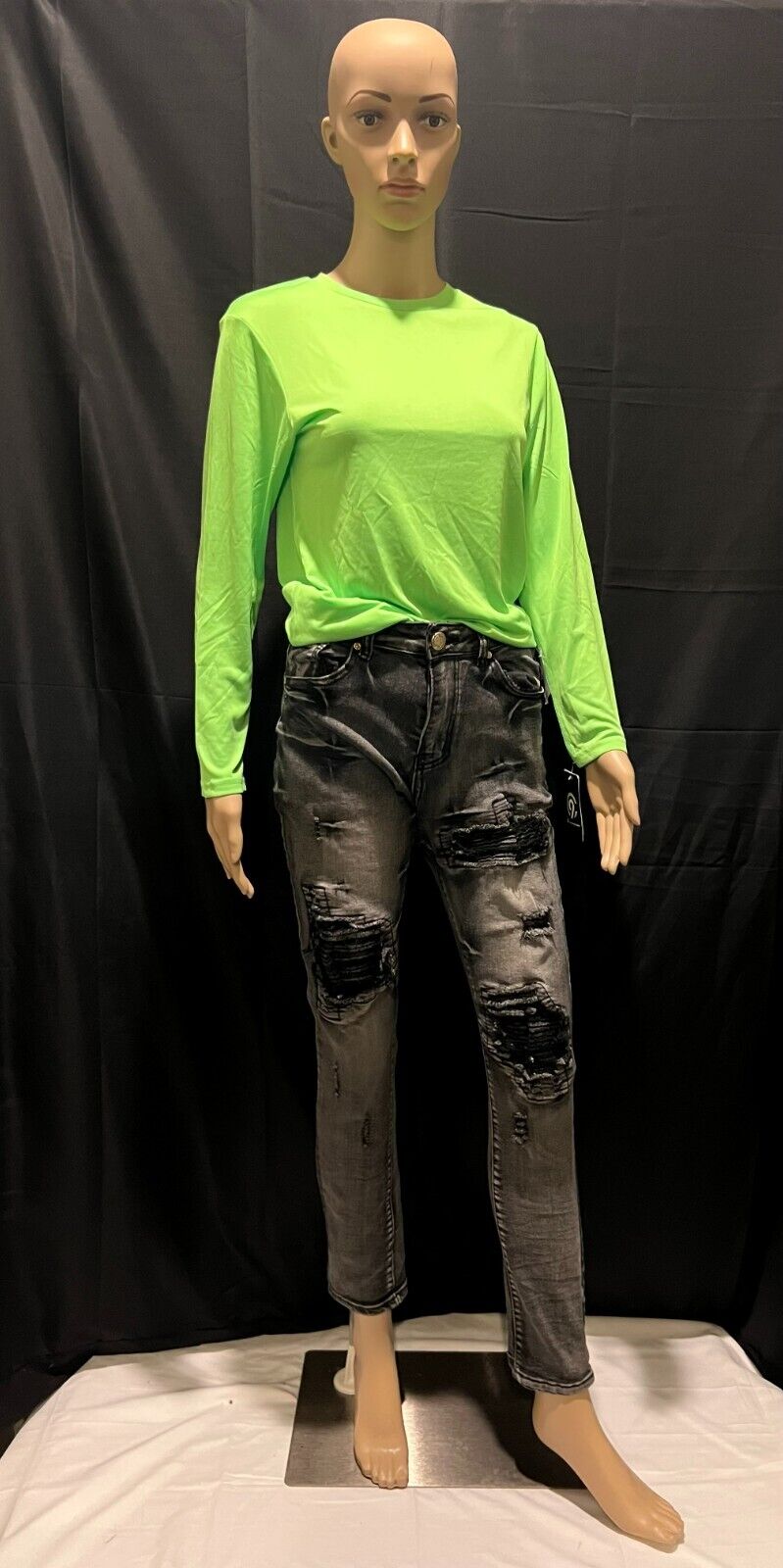 Woman's Long Sleeve Champion Shirt M - New w/ Tags - FREE SHIPPING