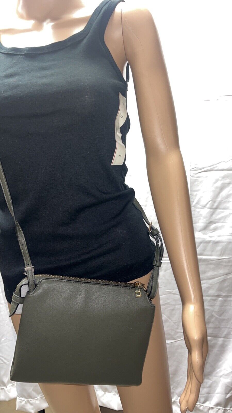 A New Day Women's Small Green Crossbody Bag Purse Vegan Magnetic Closure - NWT