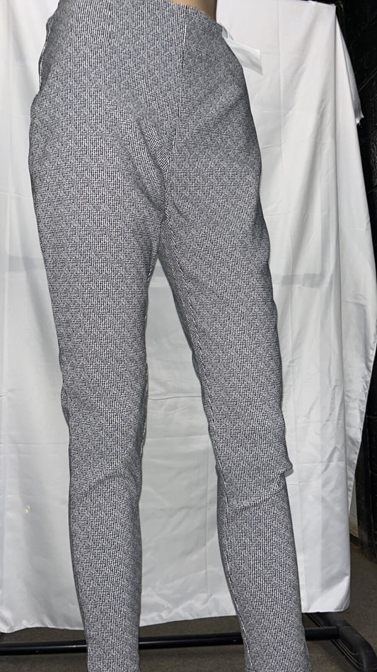 Calvin Klein Womens Size 6 Pants - BRAND NEW WITH TAGS - FREE SHIPPING!!