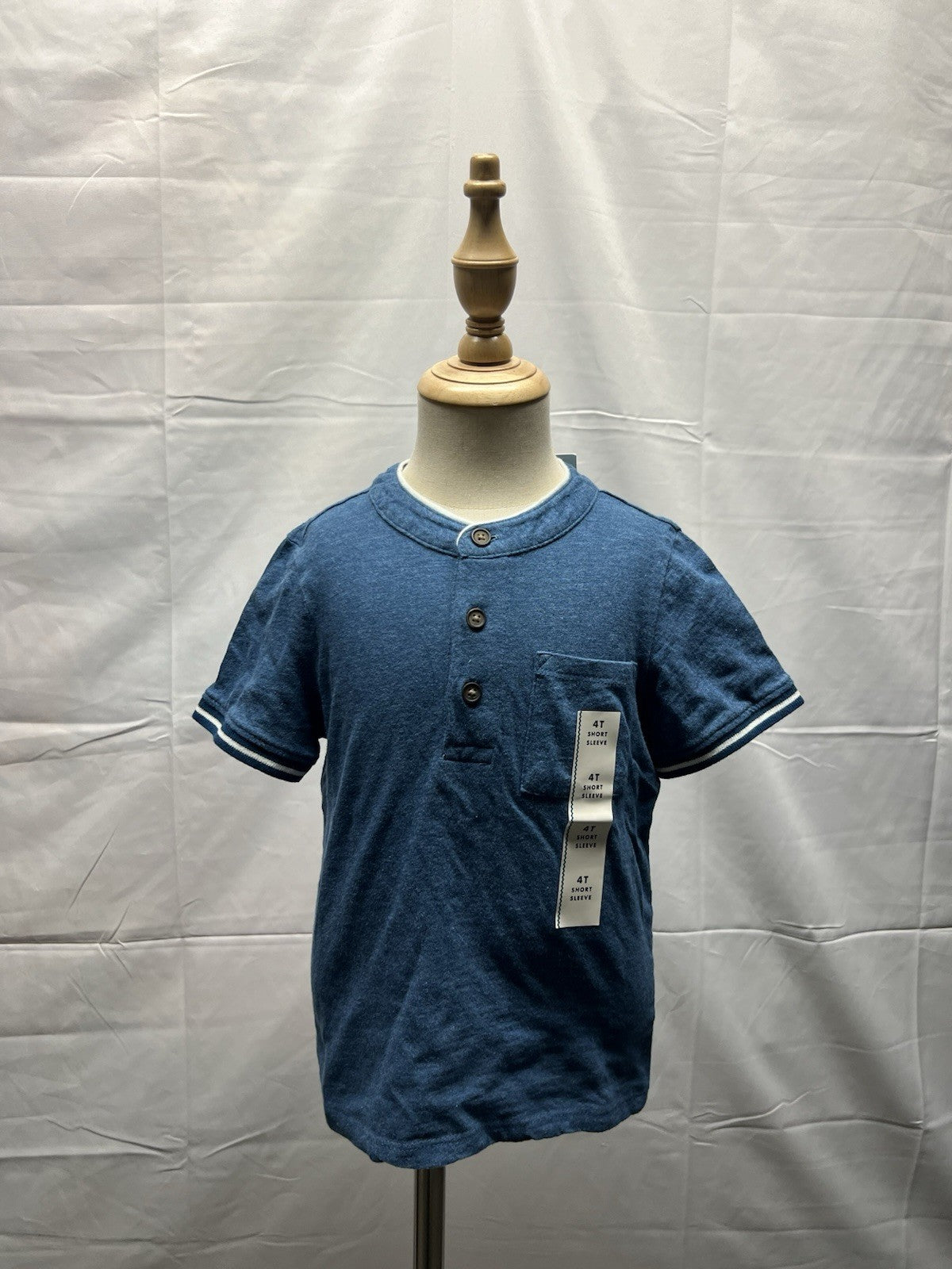 Cat and Jack Boys Blue Short Sleeve Shirt 4T