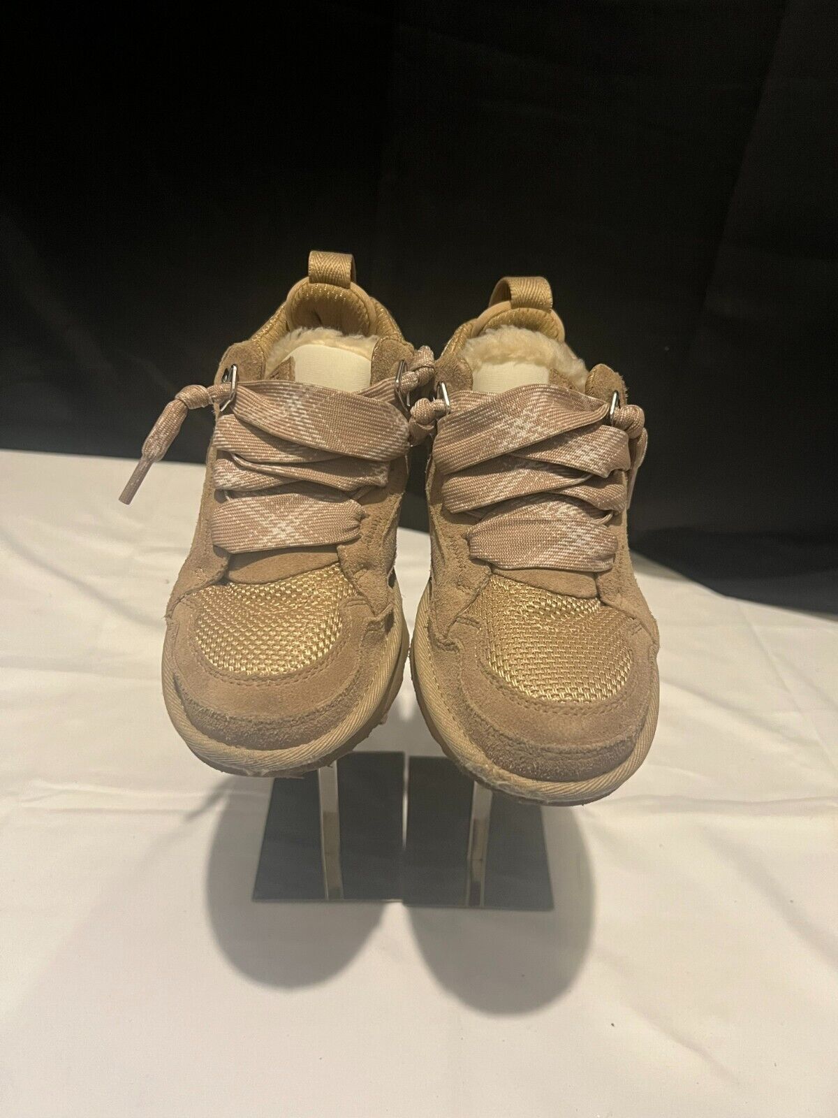 Ugg Boots - VERY GENTLY USED - FREE SHIPPING!