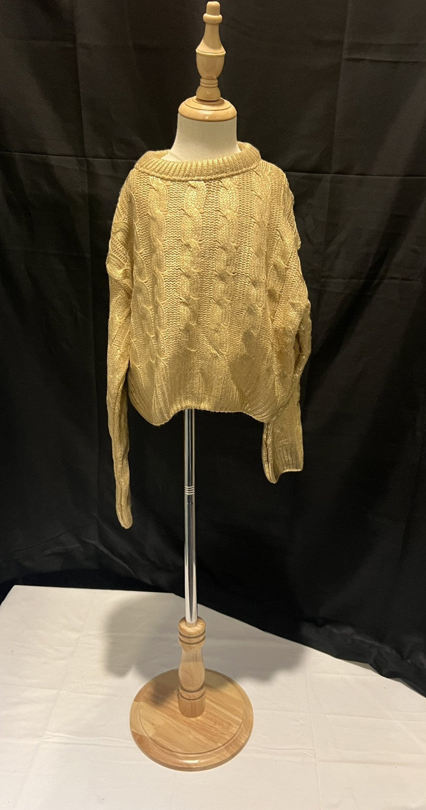 Zara Youth Sweater Size 8 - GENTLY USED - FREE SHIPPING!